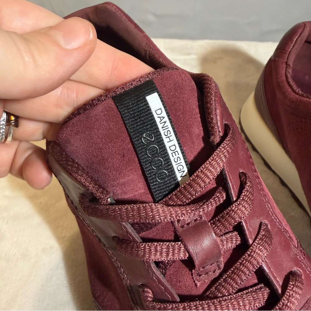 ECCO Burgundy Leather Suede Sneakers Size 40 EU / 9 US - Picture 6 of 7
